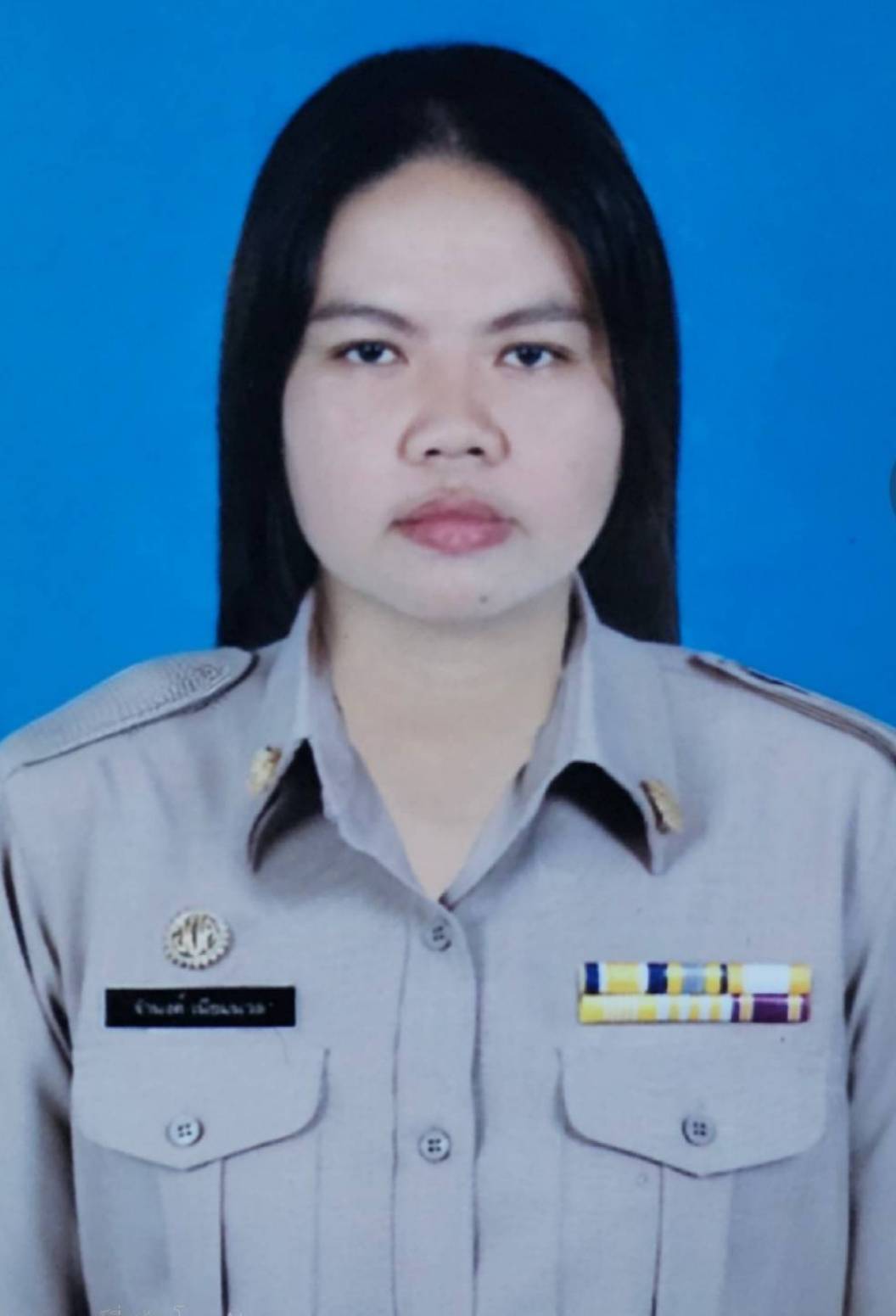 นางสาวจำนงค์ เนียมนวล 